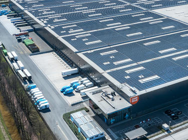 Solar panels on a Prologis warehouse rooftop